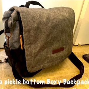 Petunia pickle bottom boxy backpack in graphite/black